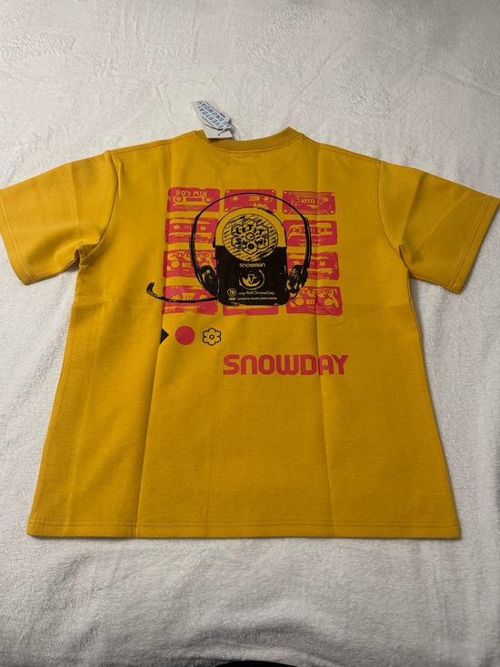 Snowday Other - Snowday Men’s Vintage Walkman 2 Sided Graphic Tee Size M
